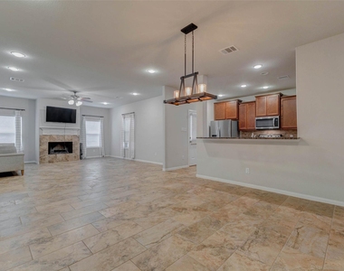 3811 Springcrest - Photo Thumbnail 4