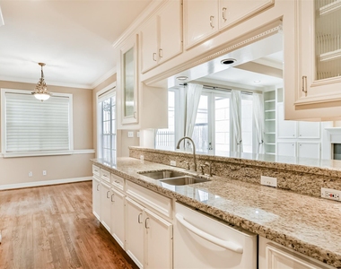 5023 Nolda Street - Photo Thumbnail 8