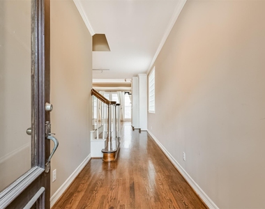 5023 Nolda Street - Photo Thumbnail 2
