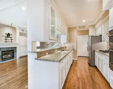 5023 Nolda Street - Photo Thumbnail 10