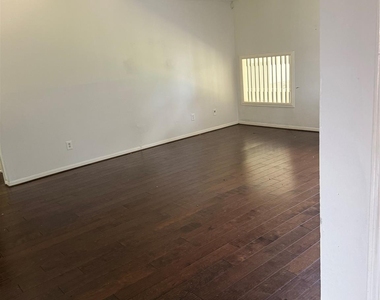 5322 Golden Stream Drive - Photo Thumbnail 12