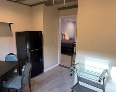 3821 Moore Street - Photo Thumbnail 11