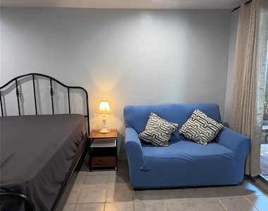 3821 Moore Street - Photo Thumbnail 5