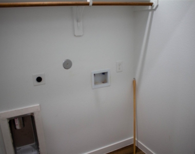 106 Runnels Street - Photo Thumbnail 13