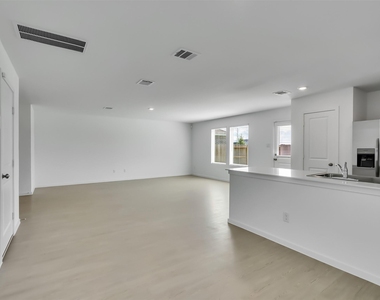 31404 Pratola Serra Cir - Photo Thumbnail 23