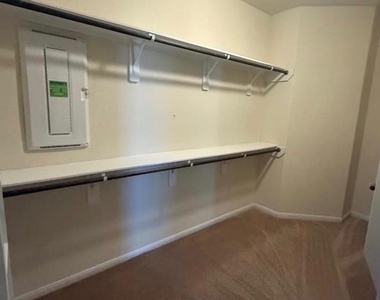 15319 Wyndham Hill Drive - Photo Thumbnail 7