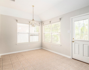 5231 Summerside Drive - Photo Thumbnail 13