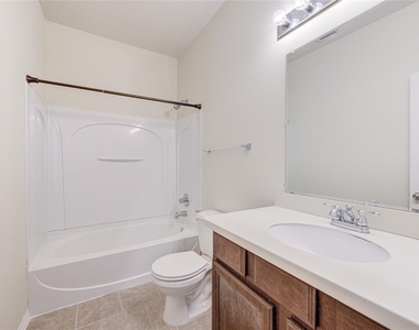 5007 Jade Cove Court - Photo Thumbnail 36
