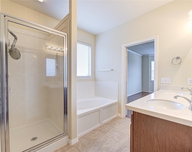 5007 Jade Cove Court - Photo Thumbnail 26