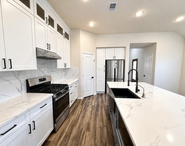 15230 Stuart Bat Cave Lane - Photo Thumbnail 2