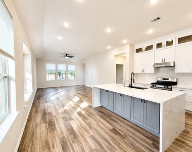 15230 Stuart Bat Cave Lane - Photo Thumbnail 5
