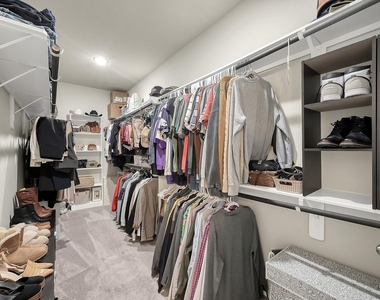 679 Red Elm Lane - Photo Thumbnail 24