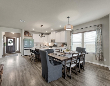 679 Red Elm Lane - Photo Thumbnail 12