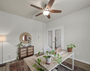 679 Red Elm Lane - Photo Thumbnail 6