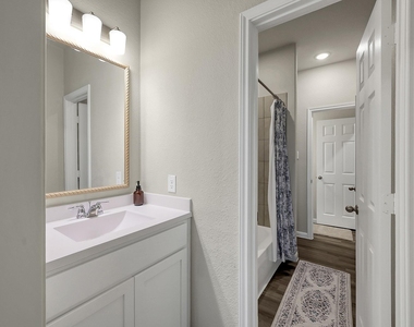 679 Red Elm Lane - Photo Thumbnail 28