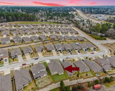 679 Red Elm Lane - Photo Thumbnail 40
