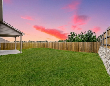 679 Red Elm Lane - Photo Thumbnail 38