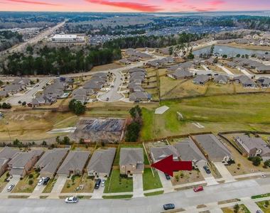 679 Red Elm Lane - Photo Thumbnail 39