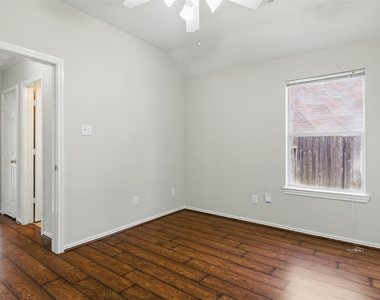 4827 Claymill Court - Photo Thumbnail 24