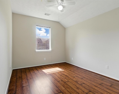 4827 Claymill Court - Photo Thumbnail 26