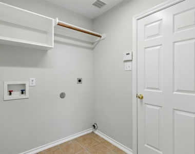 4827 Claymill Court - Photo Thumbnail 13