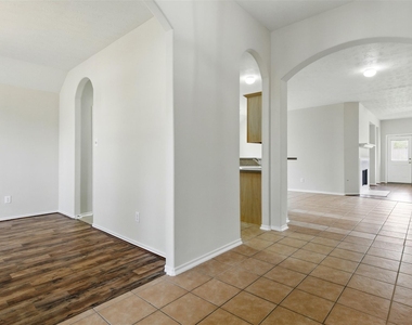4827 Claymill Court - Photo Thumbnail 4