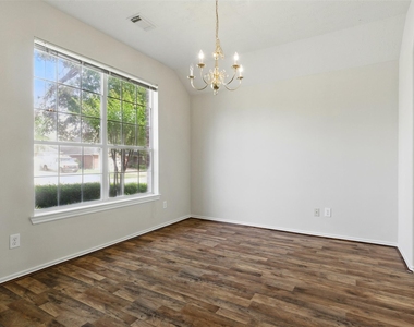 4827 Claymill Court - Photo Thumbnail 6