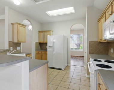 4827 Claymill Court - Photo Thumbnail 9