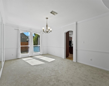 26422 Creston Woods Drive - Photo Thumbnail 35