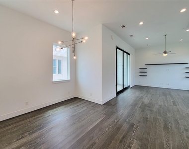 9 N St Charles Street - Photo Thumbnail 13