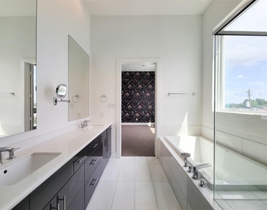 9 N St Charles Street - Photo Thumbnail 28