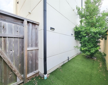 9 N St Charles Street - Photo Thumbnail 30