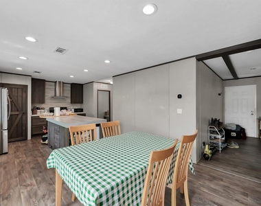 15835 Lowell - Photo Thumbnail 8