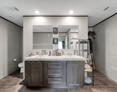 15835 Lowell - Photo Thumbnail 15
