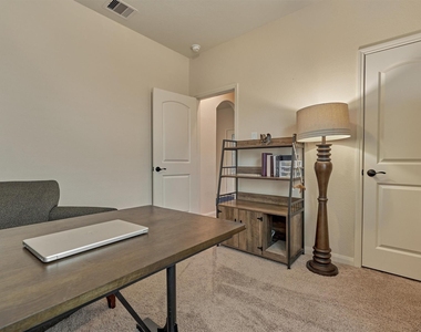 8884 Oval Glass Street - Photo Thumbnail 21