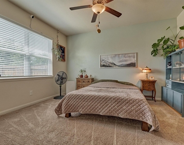 8884 Oval Glass Street - Photo Thumbnail 27