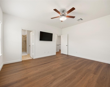 31411 Horseshoe Meadow Bend Lane - Photo Thumbnail 14