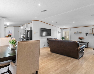7735 N Walker Road - Photo Thumbnail 9