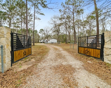 7735 N Walker Road - Photo Thumbnail 5