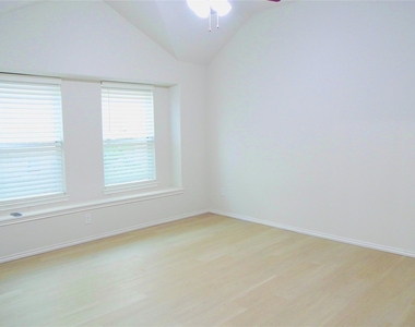 3107 Andlor Hills Drive - Photo Thumbnail 13