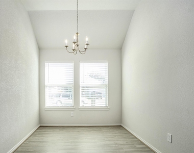 3107 Andlor Hills Drive - Photo Thumbnail 6