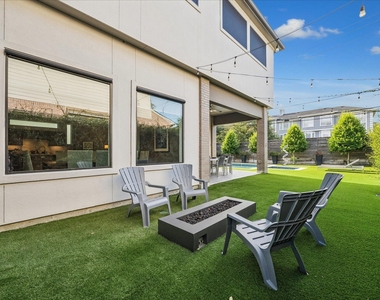 4532 Sunburst Street - Photo Thumbnail 10