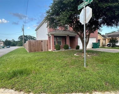 508 Birch Cluster Court - Photo Thumbnail 14
