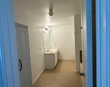 508 Birch Cluster Court - Photo Thumbnail 11