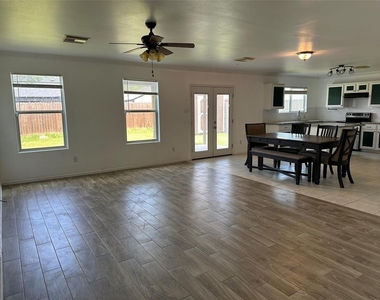 508 Birch Cluster Court - Photo Thumbnail 2