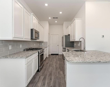 530 Dry Fork Lane - Photo Thumbnail 2