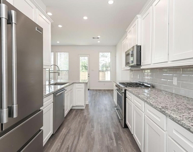 530 Dry Fork Lane - Photo Thumbnail 5