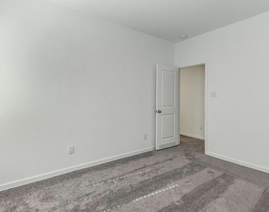 530 Dry Fork Lane - Photo Thumbnail 13
