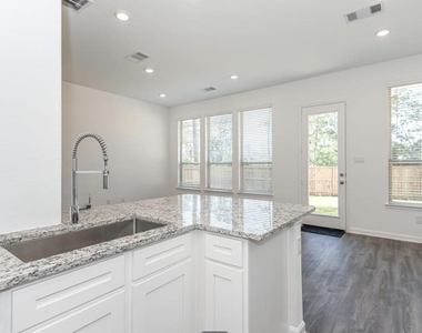530 Dry Fork Lane - Photo Thumbnail 4