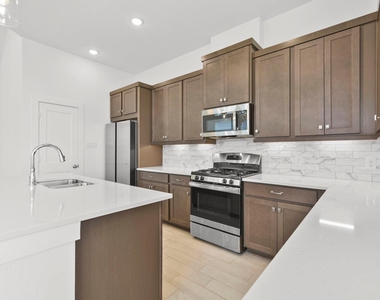 21118 Garden Palm Drive - Photo Thumbnail 18